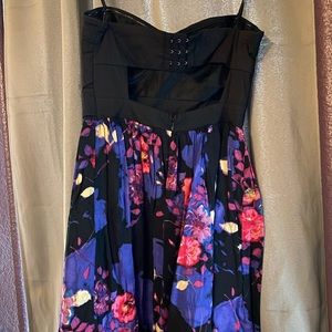 Floral dress 🔴 5 for $15